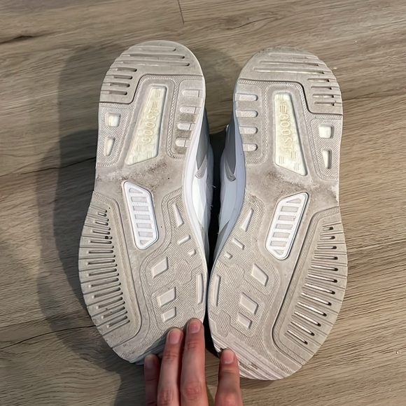 Adidas Boost - Picture 3 of 4